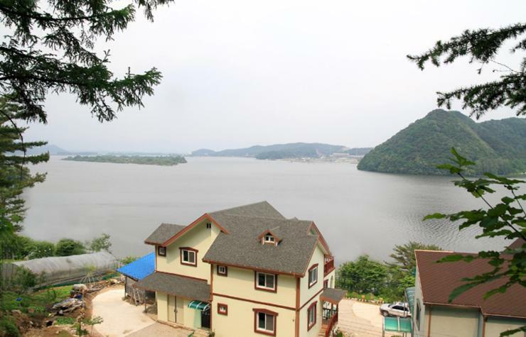 Lahoya Pension Chuncheon Zewnętrze zdjęcie