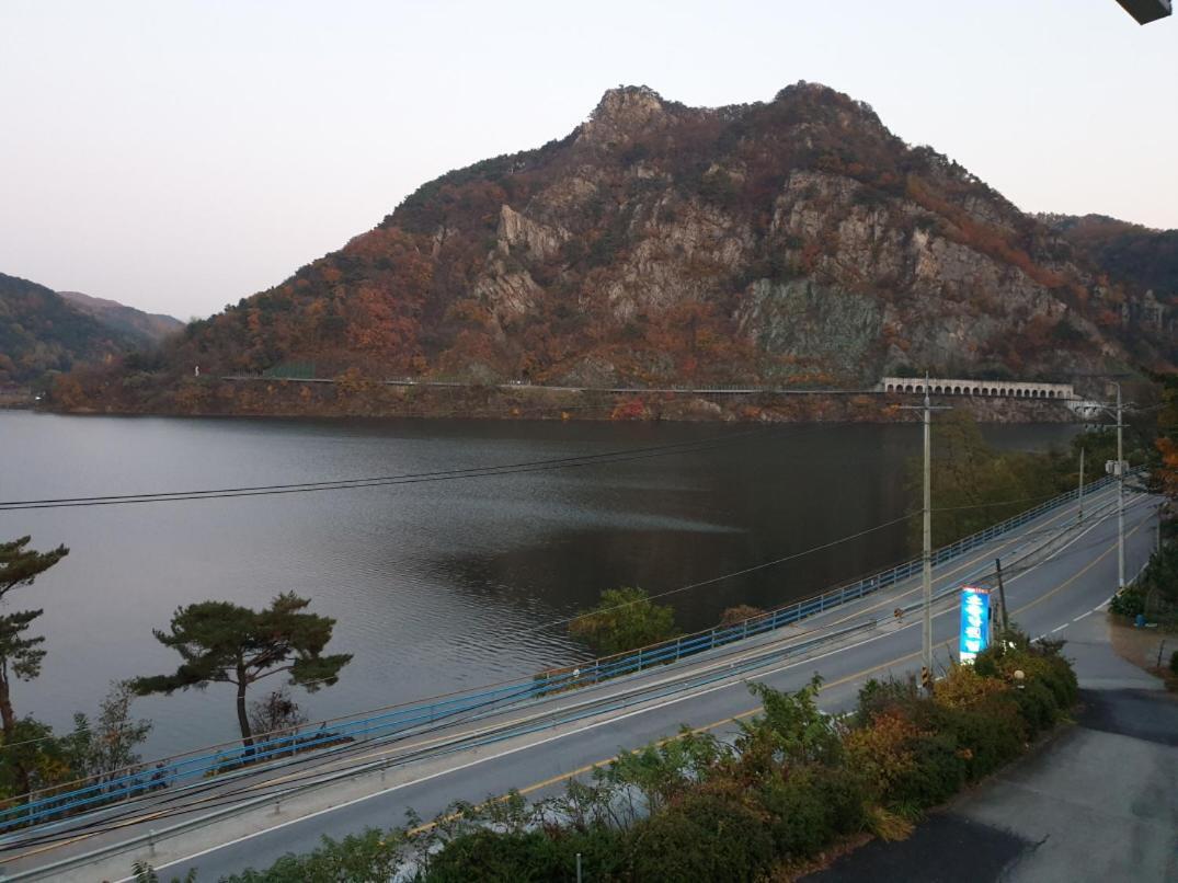 Lahoya Pension Chuncheon Zewnętrze zdjęcie